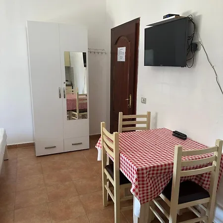 Semesterbostad Dhomat E Nojes Kati 1 Shëngjin